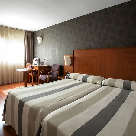 Nuevo Torreluz Hotel 4*
