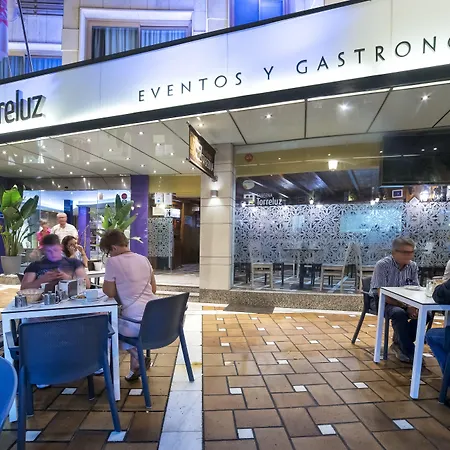 ホテル Nuevo Torreluz 4*